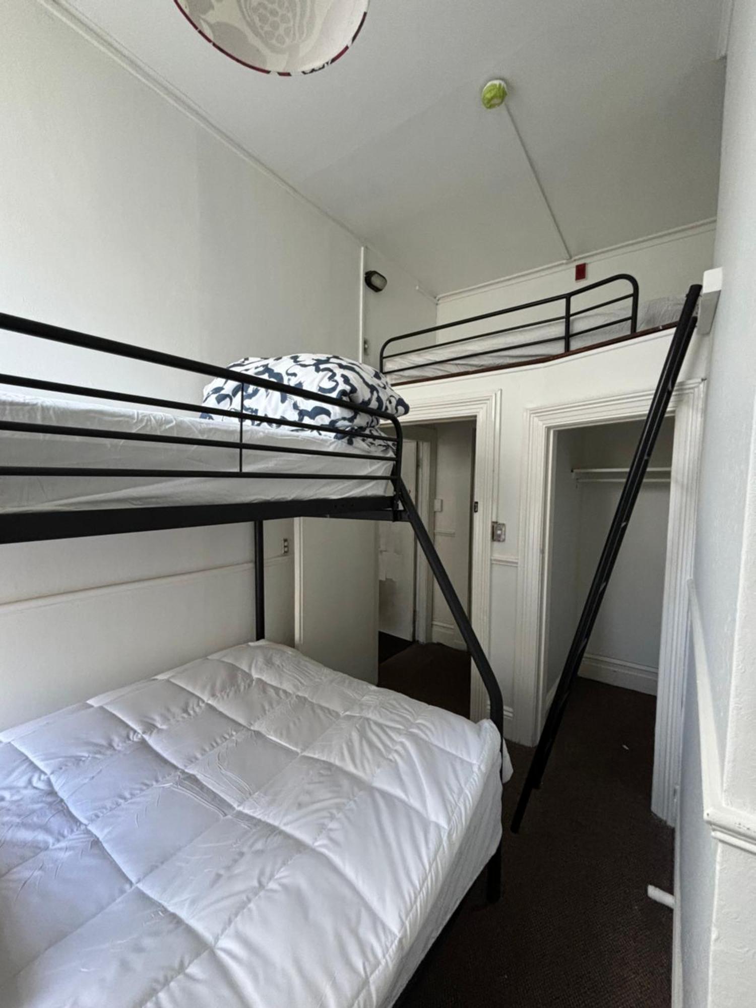 Ostello Worldwide Backpackers Wellington Esterno foto